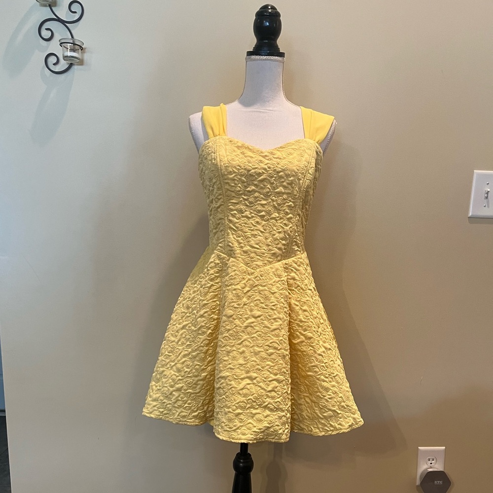 Spirt Halloween: Belle Costume Adult Womens LARGE **NO TAGS**